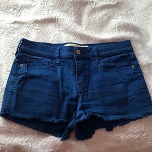 NEVER WORN blue high / mid waisted denim shorts